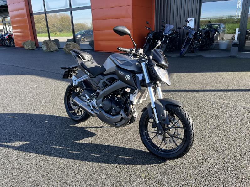 YAMAHA MT-125