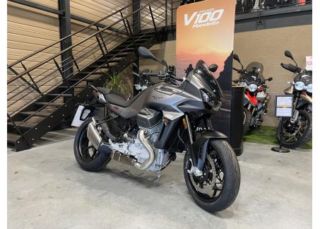 MOTO GUZZI V100  MANDELLO carte grise offerte 