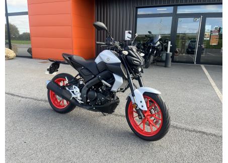 YAMAHA MT-125