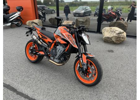 KTM 890 DUKE