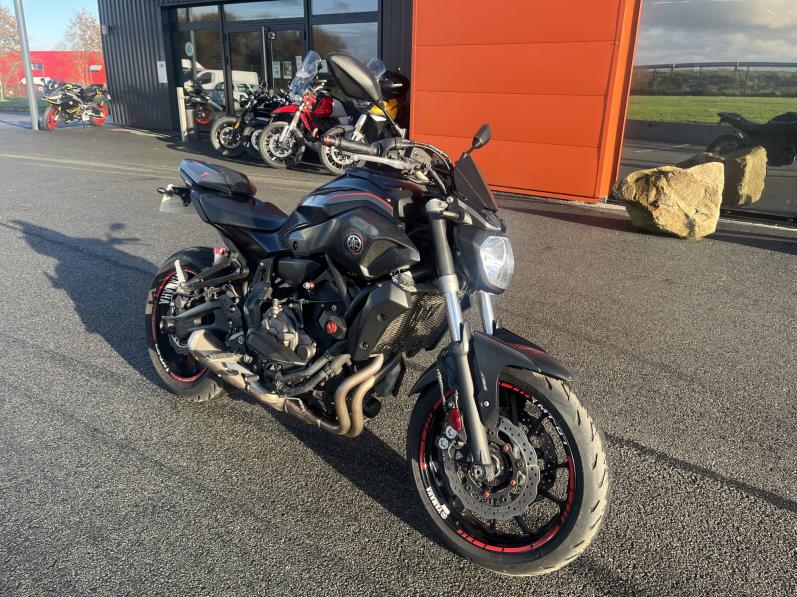 YAMAHA MT-07